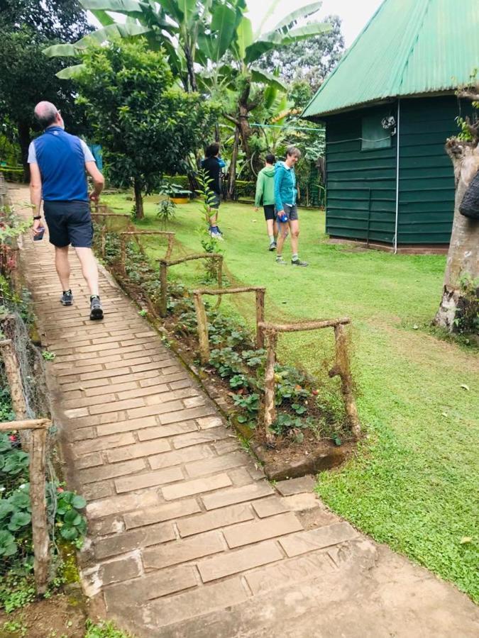 Songota Falls Lodge Arusha Bagian luar foto