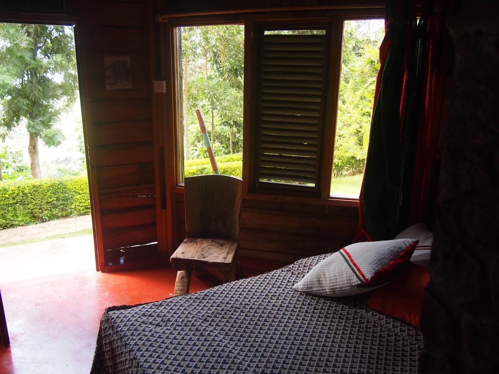 Songota Falls Lodge Arusha Ruang foto
